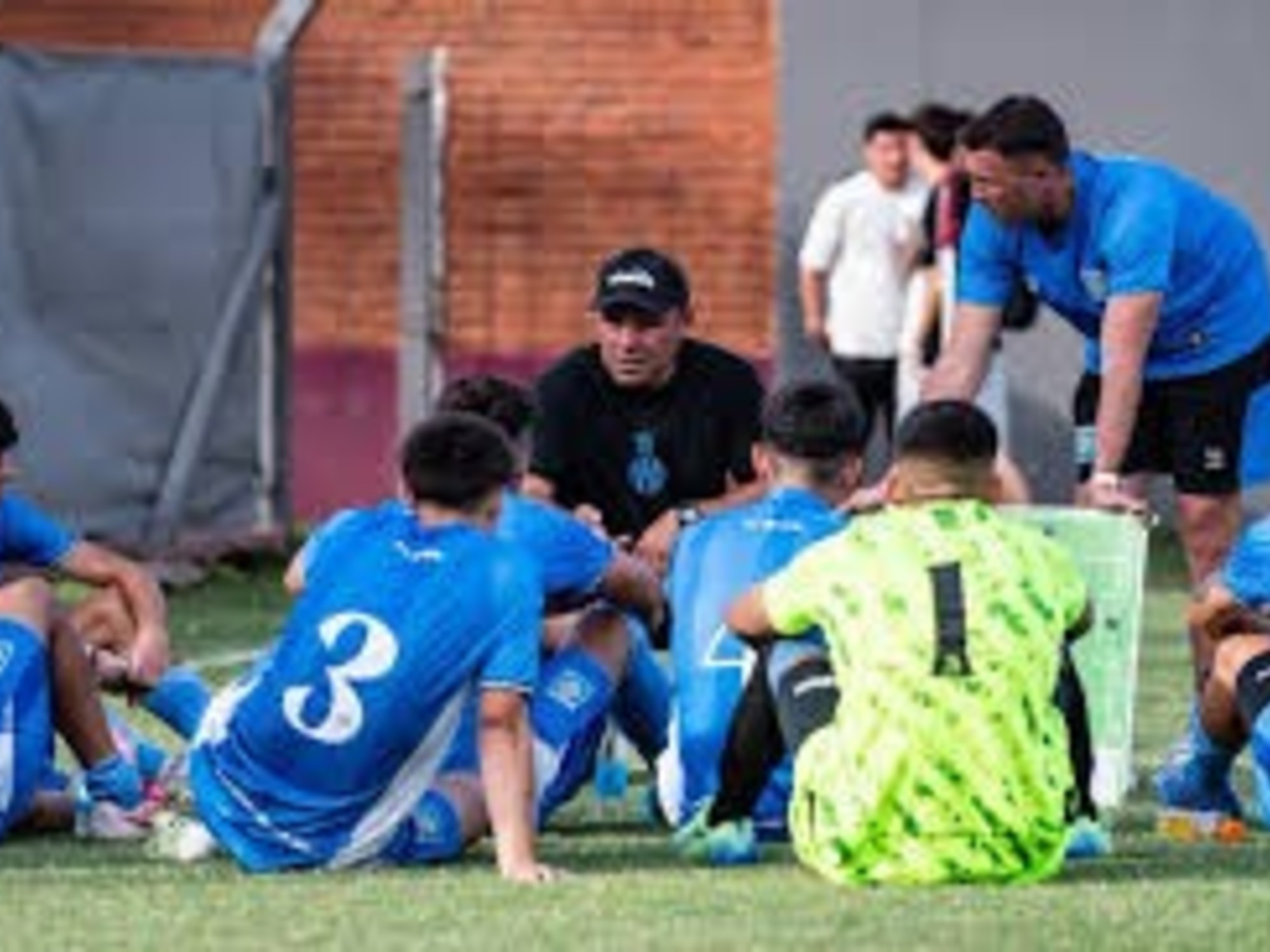 La fórmula del DT de Estudiantes RC para neutralizar a River: »Bloquear las…»