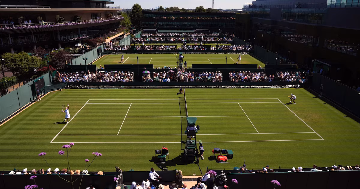 Wimbledon introducirá el videoarbitraje en seis pistas en 2026
