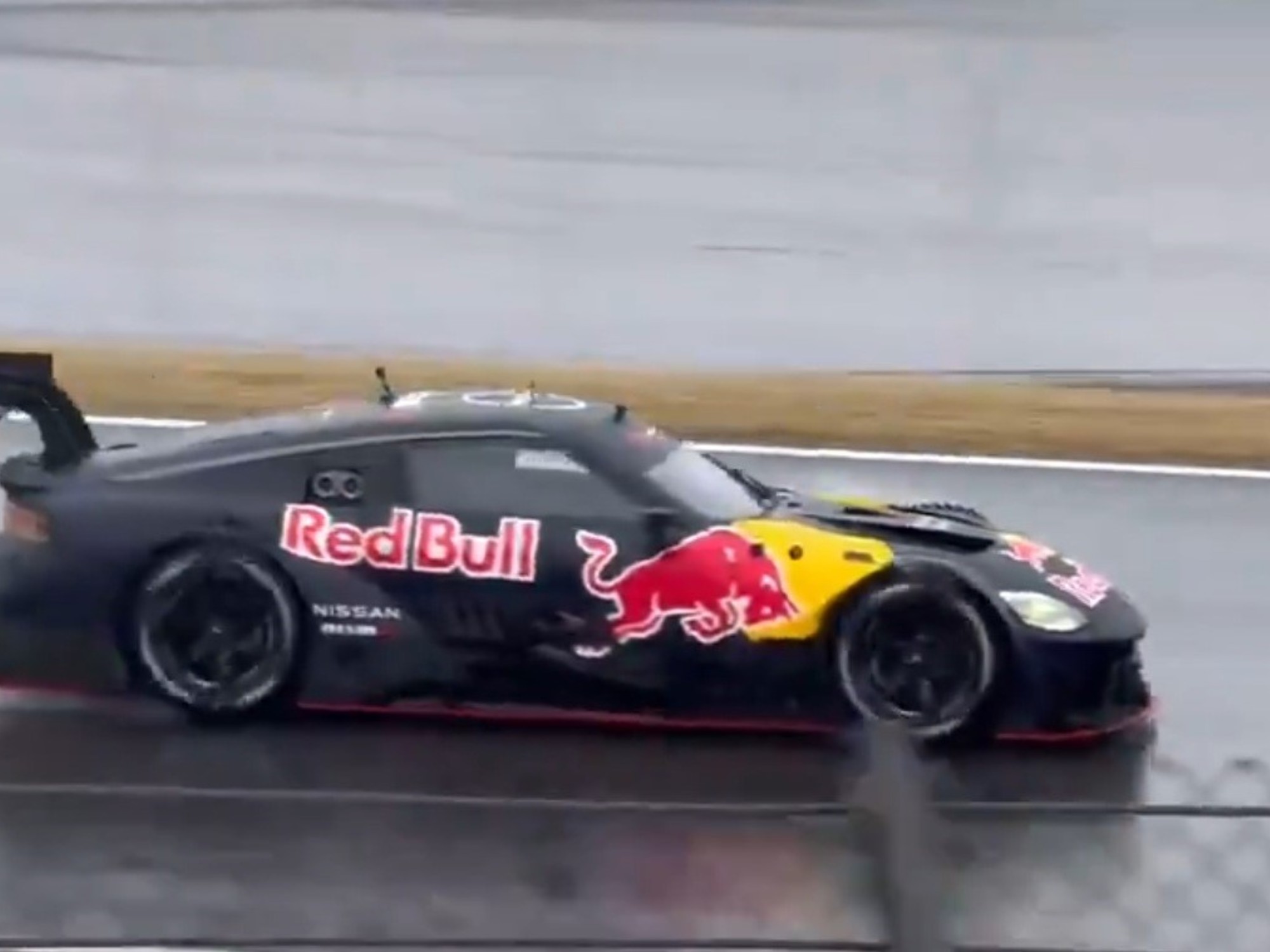 Max Verstappen giró en un circuito japonés, pero no con la F1, en la previa del GP en Suzuka