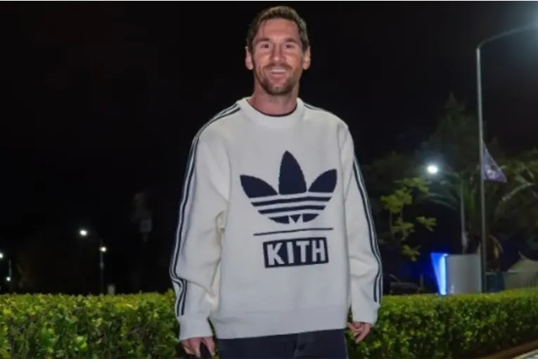 Messi llegó al país y se suma al plantel de la Selección argentina