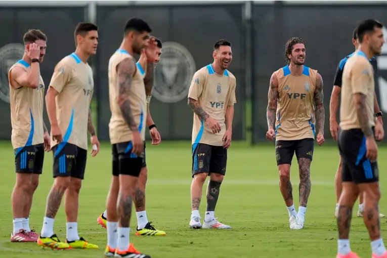 La Selección Argentina inicia su preparación rumbo a los amistosos