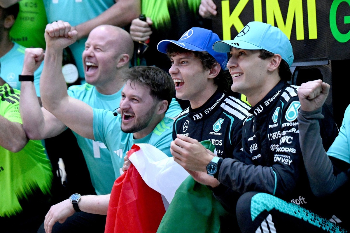 ¿Es realmente Antonelli más rápido que Russell y por eso lidera el mundial?