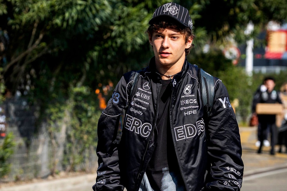 Una tarjeta firmada por Kimi Antonelli se vende por más de $200,000 en una subasta récord