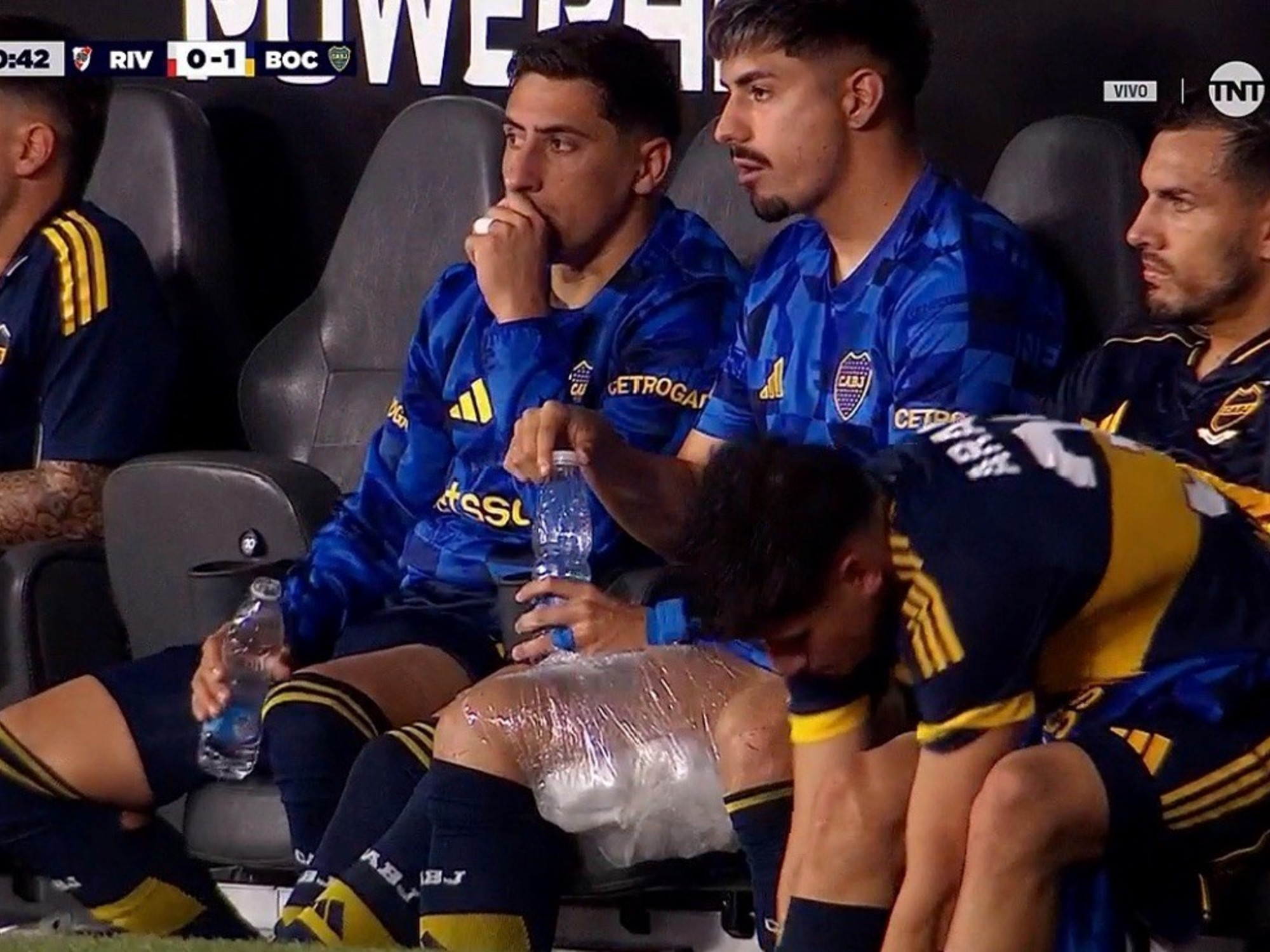 La lesión de Paredes en el superclásico que enciende las alarmas en Boca