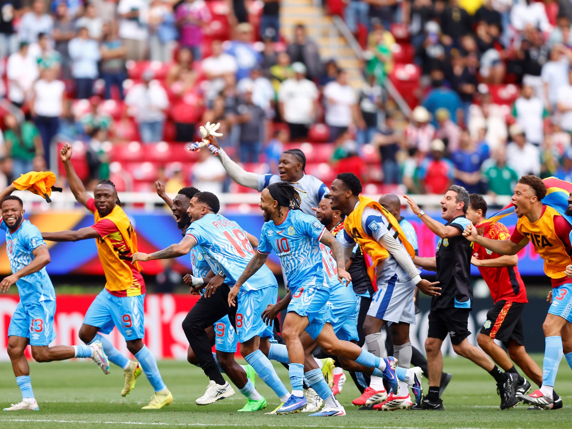 La increíble historia de RD Congo: el país que cambió de nombre, tiene jugadores en la Premier y se clasificó al Mundial 52 años después