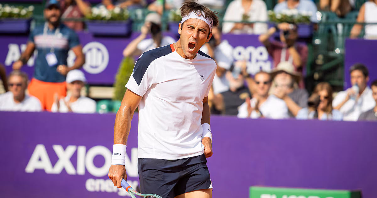 Tomás Etcheverry derrotó a Terence Atmane y enfrentará a Carlos Alcaraz en los octavos del Masters 1000 de Montecarlo