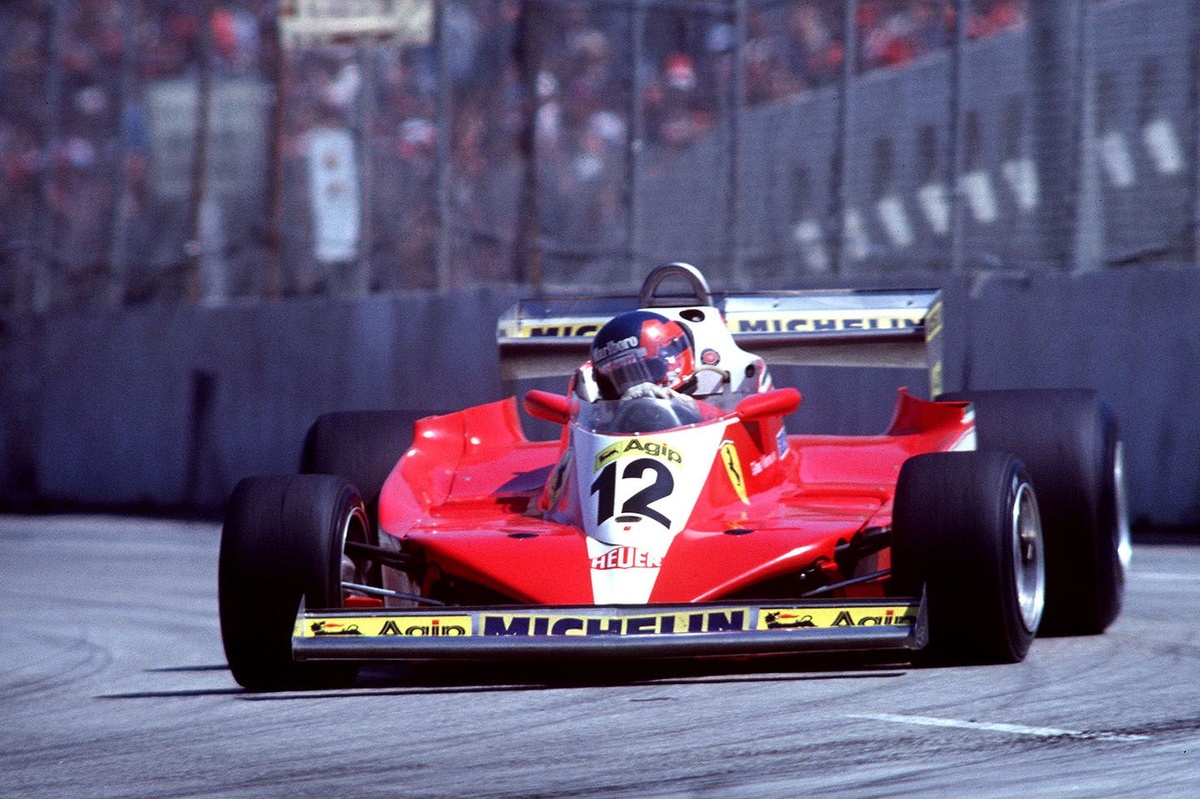 Villeneuve domina en Long Beach, pero es multado junto a Reutemann