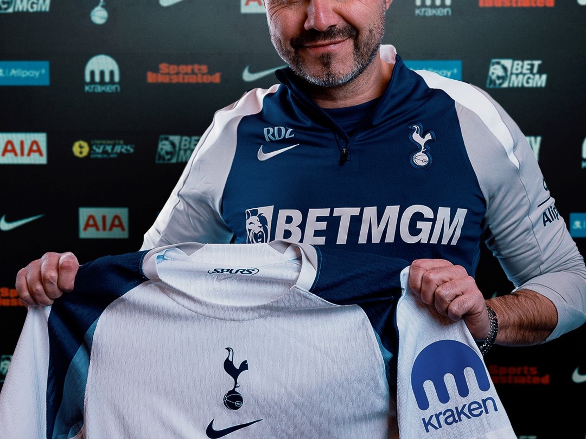 El entrenador italiano que asumió en Tottenham para salvar a Cuti Romero del descenso