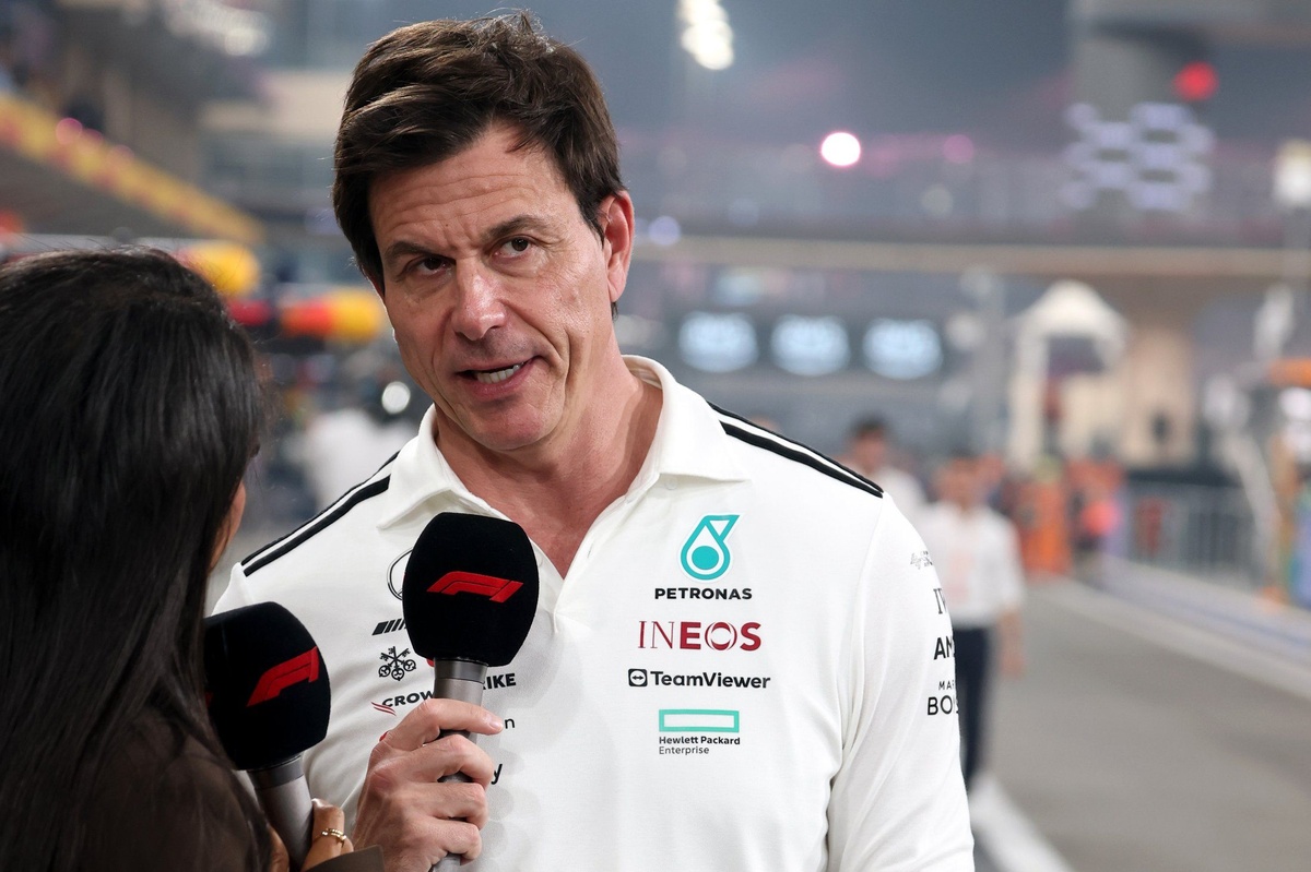 Toto Wolff revela que pensó en despedir a Lewis Hamilton y Nico Rosberg durante su pelea en 2016