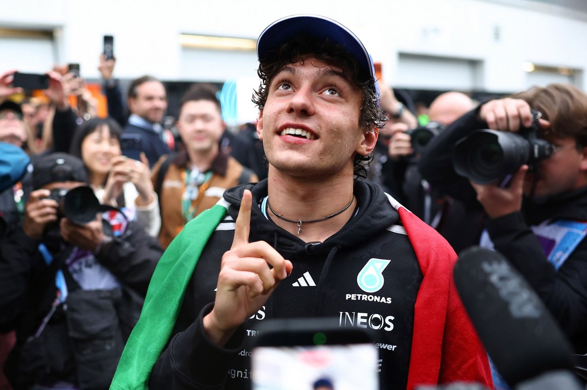 Kimi Antonelli rechaza pensar en el título de F1 pese a su ventaja sobre Russell