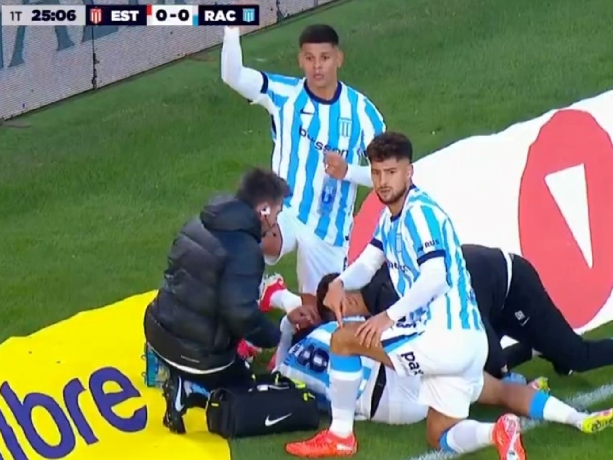 Video: la preocupante lesión de Forneris, quien dejó la cancha en llanto