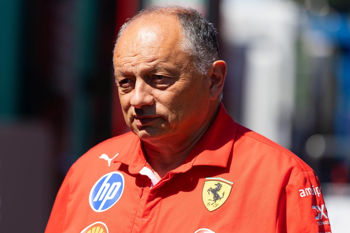 El dardo de Vasseur a la FIA: "Muy a menudo la moneda cae del lado correcto para Mercedes…"