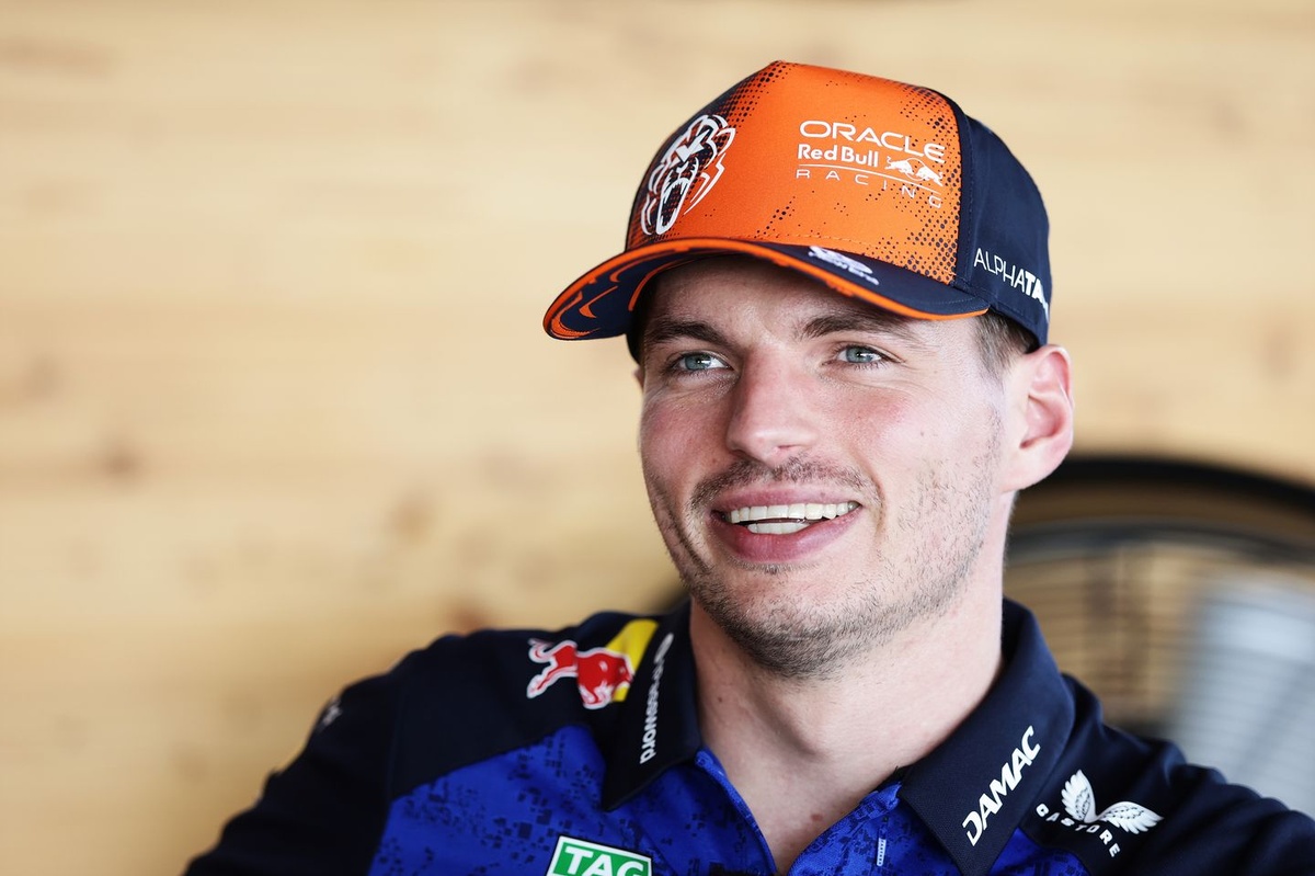 Por qué Max Verstappen estalló en carcajadas al probar Silverstone en el simulador