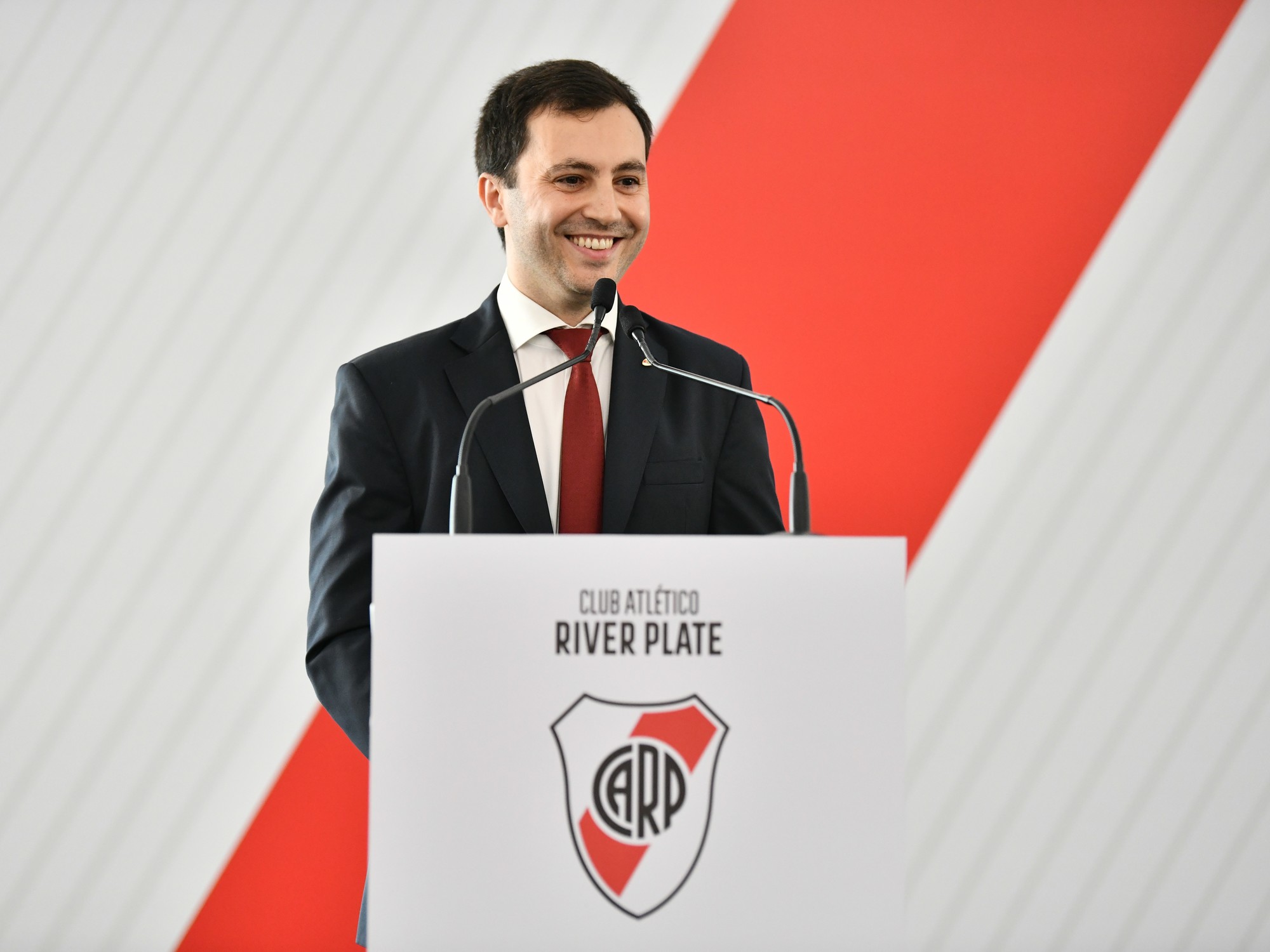 La fuerte advertencia de Di Carlo a los jugadores de River que no serán tenidos en cuenta por Coudet