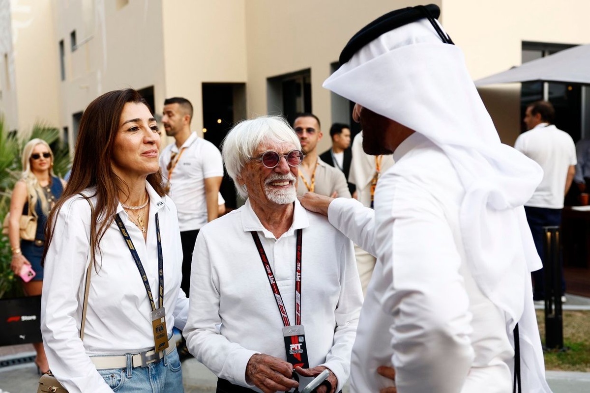 Bernie Ecclestone respalda el impulso para el regreso de los motores V8 a la F1