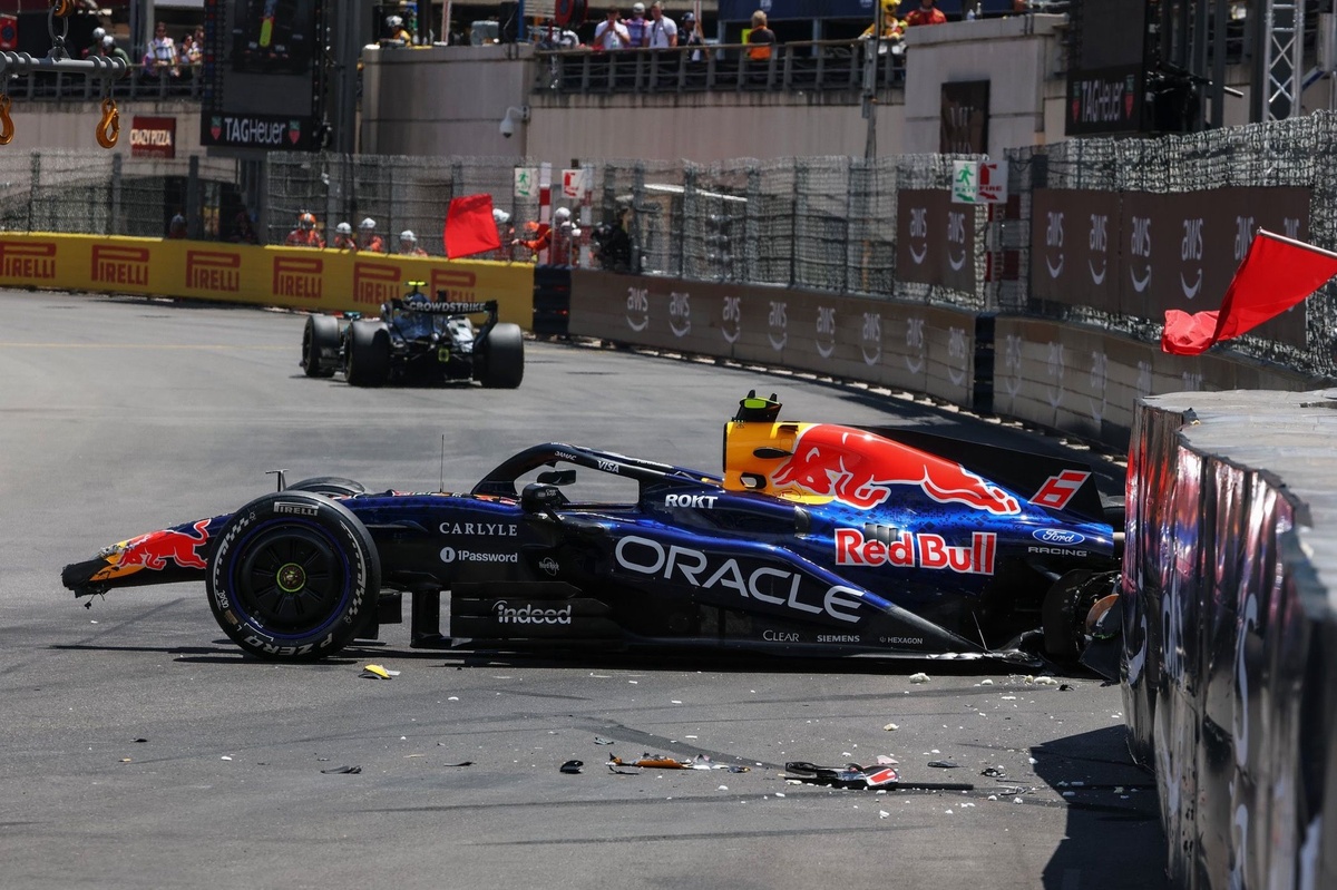 Hadjar, incrédulo sobre su accidente: "No sé quién se ha estrellado así en esta curva"