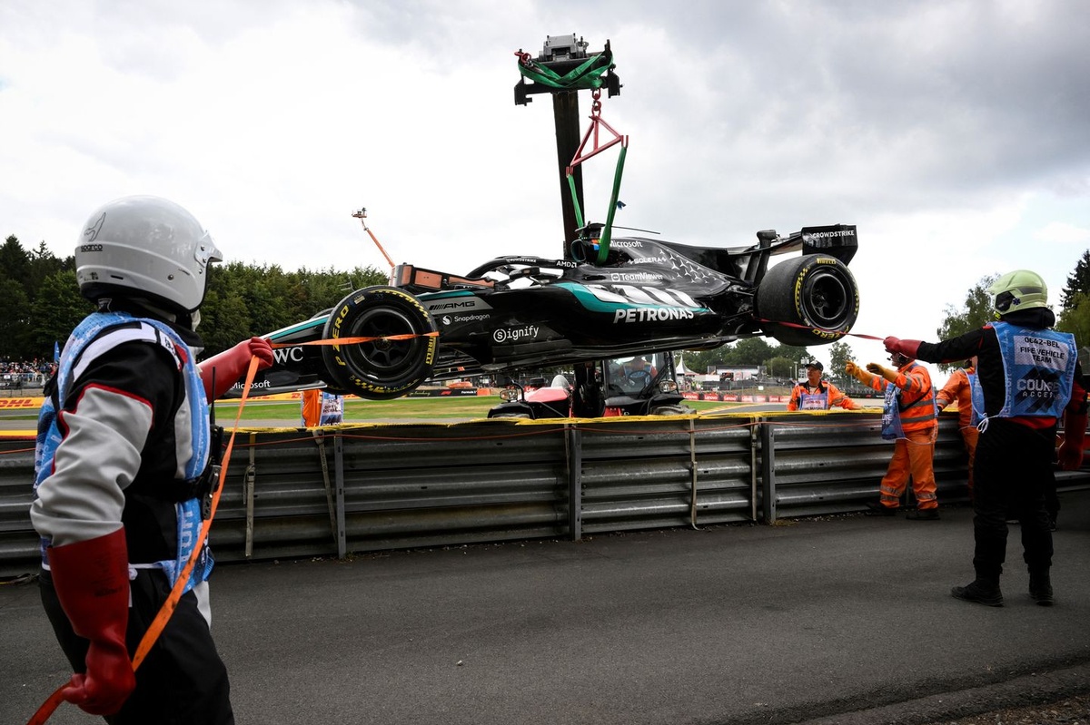 Lo que podemos aprender del chasis de Mercedes tras el abandono de Russell en Bélgica