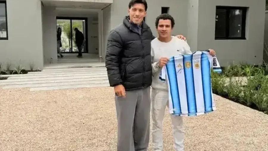 Lejos del ruido, Lisandro Martínez recupera energías en Gualeguay tras la Copa del Mundo