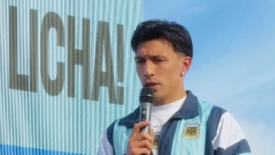 Lisandro Martínez fue recibido por una multitud en Gualeguay