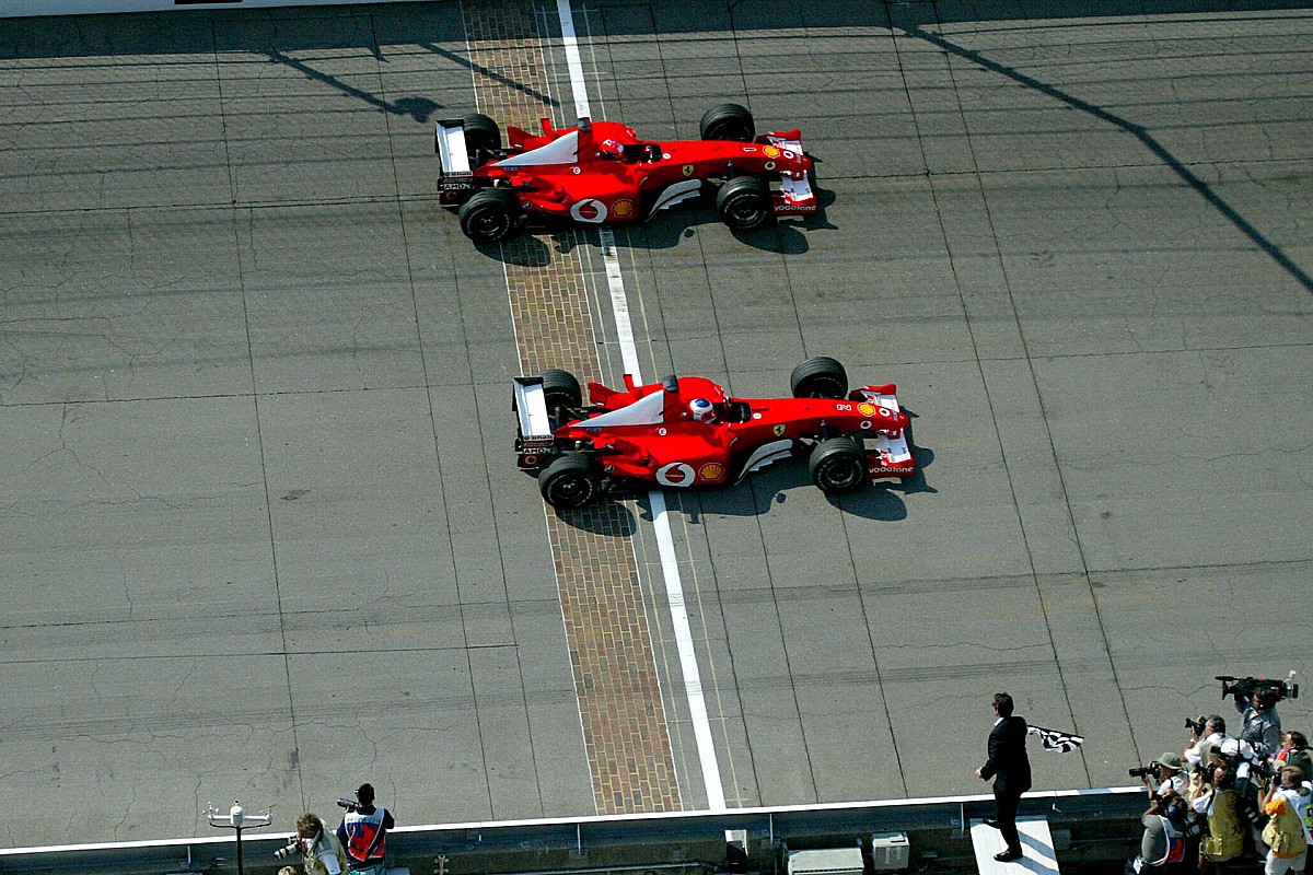 Ferrari F2002, un dominio a veces empañado por las polémicas en la F1