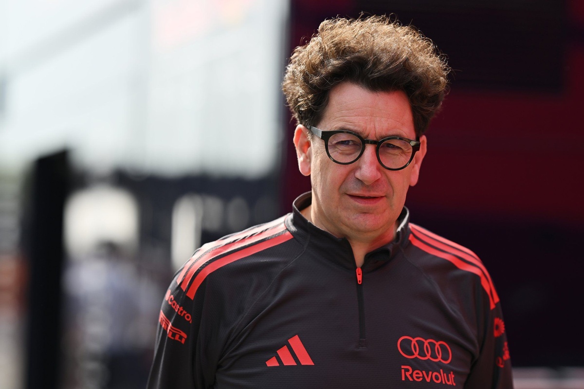 Binotto responde a los rumores sobre Carlos Sainz y Oscar Piastri en Audi F1