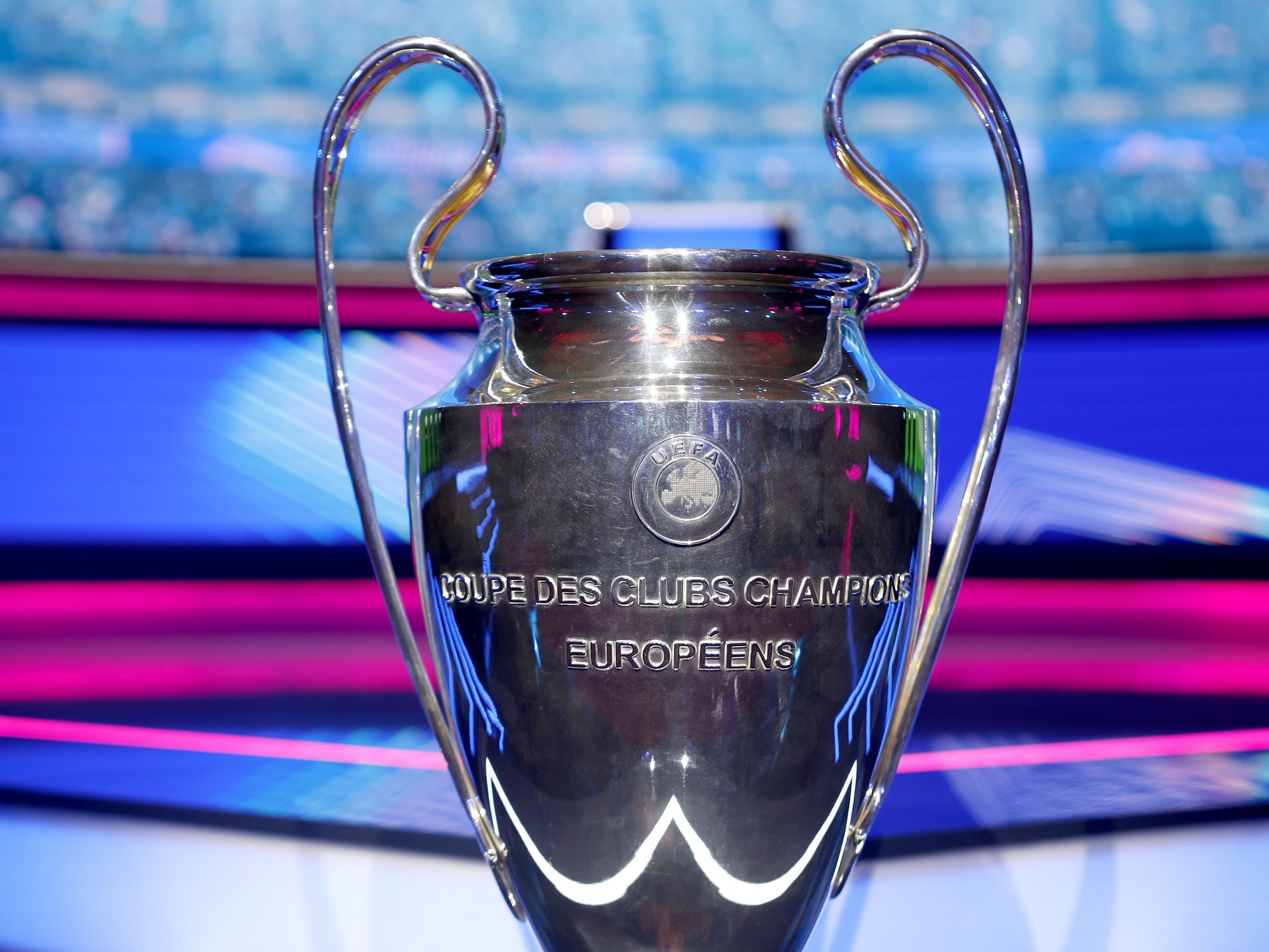 Los argentinos que buscan meterse en la fase de liga de la Champions :: Olé