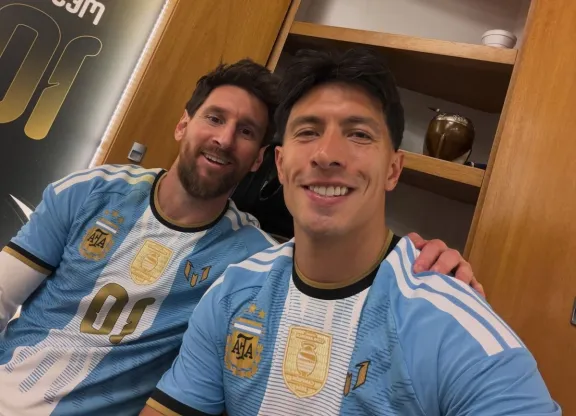 Lisandro Martínez despidió a Messi con una confesión: “Lo amo con todo mi corazón”
