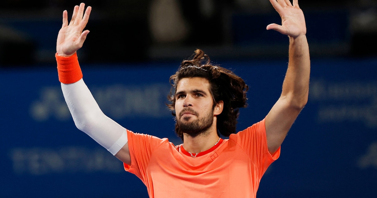 Carlos Alcaraz, a su equipo tras conquistar el ATP 500 de Tokio: “Ha sido un largo proceso con la lesión, con subidas y bajadas, pero es increíble lo que hemos logrado”