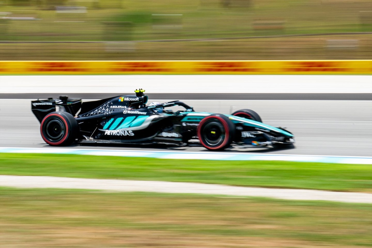 Antonelli lidera la FP3 del GP de Bahréin en Malasia con Colapinto en el top 10 y Checo Pérez 22°